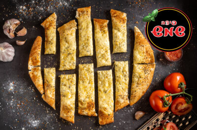 ⁦2 פיצות משפחתית+ לחם שום ורוטב לבחירה בפיצה שמש⁩ – תמונה ⁦4⁩